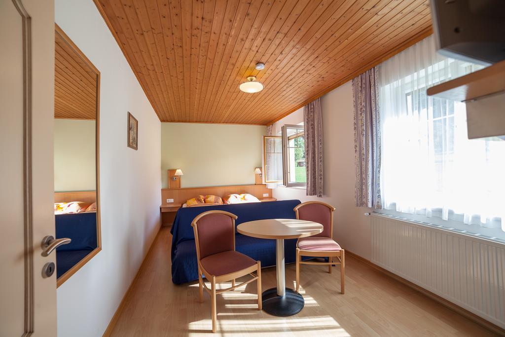 Pension Christophorus Millstatt Exteriör bild